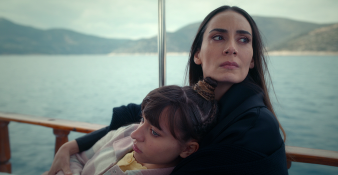 Melisa Sözen ve Eylül Tumbar'lı Biz Kimden Kaçıyorduk Anne? dizisinden fragman yayınlandı