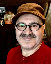 Şafak Sezer