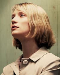 Mia Wasikowska
