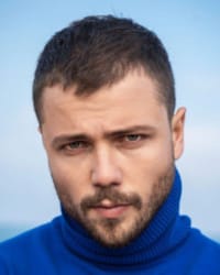 Tolga Sarıtaş